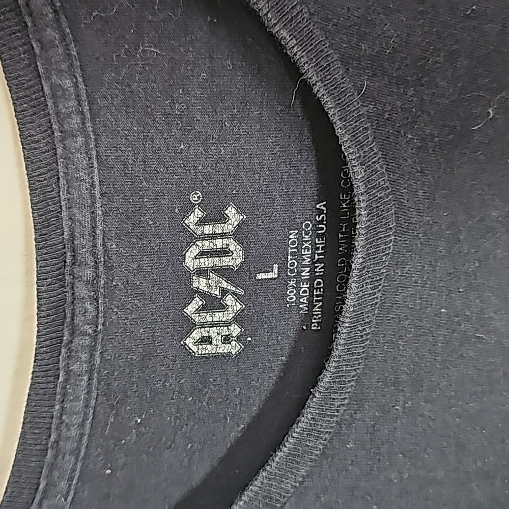 URBAN Outfitters AC DC band tee - Picture 2 of 4